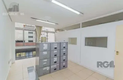 Escritório à venda no centro histórico com área útil de 71 m² disponível para compra