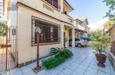 Casa residencial à venda no bairro azenha com 160 m² e 3 dormitórios/quartos.
