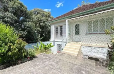 Casa residencial à venda no bairro teresópolis com 300 m² e 4 dormitórios/quartos