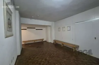 Escritório à venda no centro histórico com 60m² de área útil disponível agora!