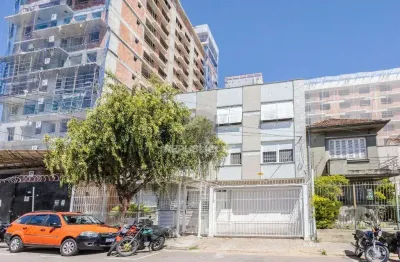 Apartamento à venda no bairro cidade baixa com 114 m² e 3 dormitórios/quartos.