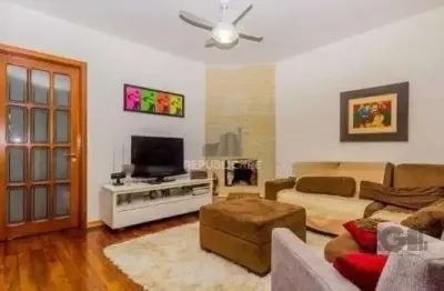 Casa residencial à venda no bairro petrópolis com 470 m² e 7 dormitórios/quartos.