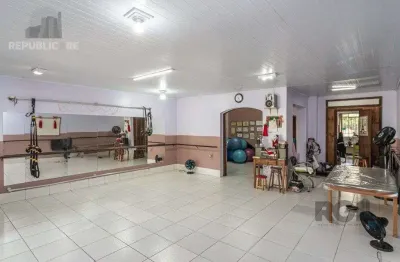 Casa residencial à venda no bairro santana com 285 m² e 5 dormitórios/quartos.