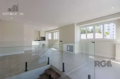 Cobertura à venda no bairro auxiliadora com 189 m² e 2 dormitórios/quartos.