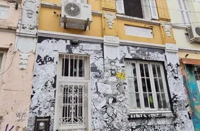 Casa residencial à venda no centro histórico com 180m² e 4 dormitórios/quartos.