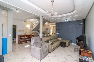 Casa residencial à venda no jardim botânico com 5 dormitórios e 379 m² de área útil.