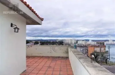 Cobertura à venda no jardim itu com 3 dormitórios e 156m² de área útil.