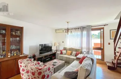 Cobertura à venda no menino deus com 220 m² e 3 dormitórios/quartos disponíveis.