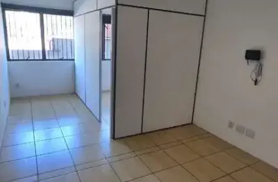 Escritório à venda no bairro cidade baixa com 27 m² de área útil disponível