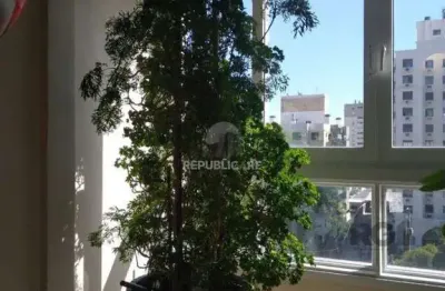 Cobertura à venda no bairro petrópolis com 4 dormitórios e 350 m² úteis.
