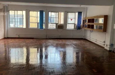 Escritório à venda no centro histórico com 89 m² de área útil disponível