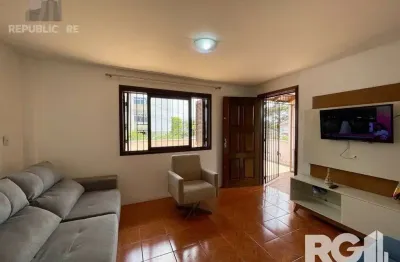 Casa residencial à venda no bairro santo antônio com 94 m² e 4 dormitórios/quartos.