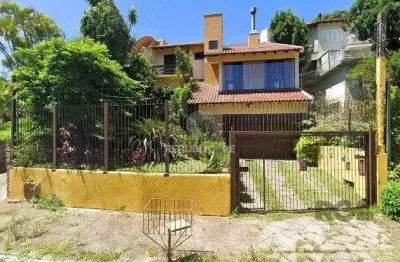 Casa residencial à venda no bairro teresópolis com 330 m² e 4 dormitórios/quartos.