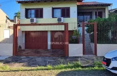 Casa residencial à venda no bairro partenon com 197 m² e 4 dormitórios/quartos.