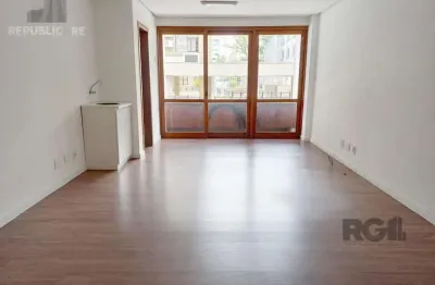 Escritório à venda no bairro auxiliadora, com área útil de 35 m² disponível.