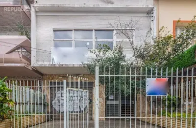 Casa residencial à venda no bairro farroupilha com 116 m² e 5 dormitórios/quartos.