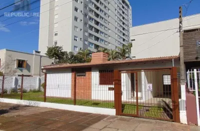 Casa residencial à venda no jardim botânico com 84 m² e 2 dormitórios/quartos.