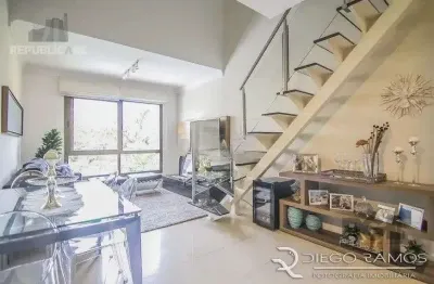 Apartamento cobertura à venda no bairro petrópolis com 102 m² e 1 dormitório/quarto.