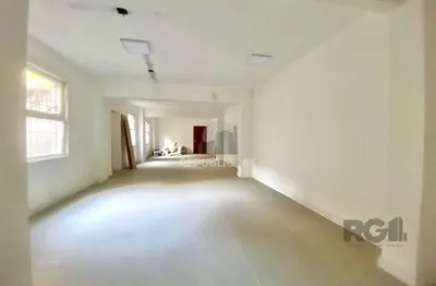 Escritório à venda no centro histórico com 90 m² de área útil disponível