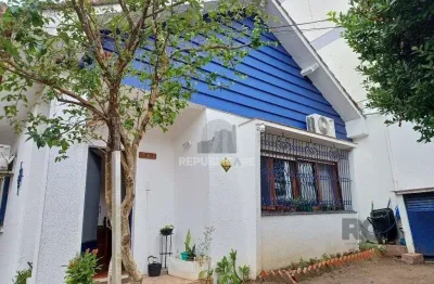 Casa residencial à venda no bairro menino deus com 231 m² e 3 dormitórios/quartos.