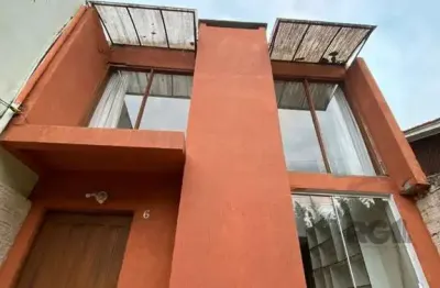Casa de condomínio à venda no bairro vila nova com 1 dormitório e 68 m² úteis.