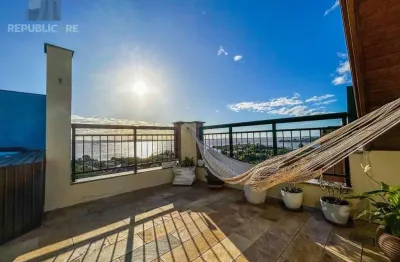 Cobertura à venda com 3 dormitórios no bairro tristeza e área de 174 m²