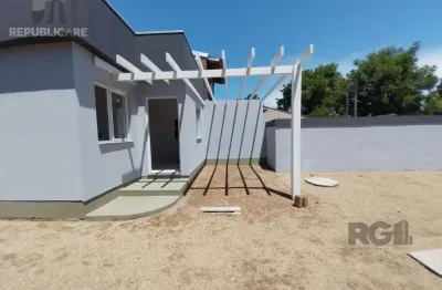 Casa residencial à venda no bairro Belém Novo com 91 m² e 2 dormitórios/quartos.