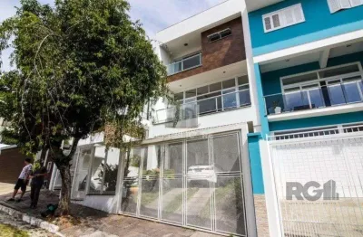 Casa residencial à venda no bairro teresópolis com 300 m² e 3 dormitórios.