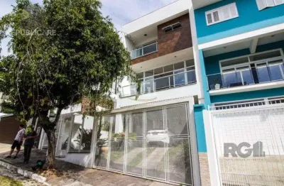 Casa residencial à venda no bairro teresópolis com 3 dormitórios e 300 m² de área útil.