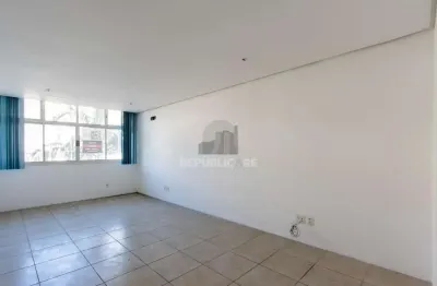 Escritório à venda no bairro cidade baixa com área útil de 27 m² disponível.