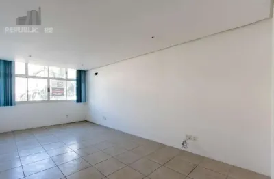 Escritório à venda no bairro cidade baixa com área útil de 27 m² disponível.