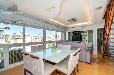 Cobertura à venda no bairro menino deus com 3 dormitórios e 249 m² de área útil