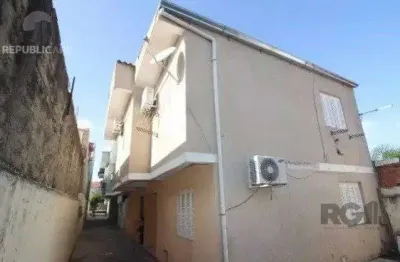 Casa de condomínio à venda no bairro partenon com 3 dormitórios e 80 m² úteis