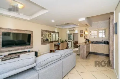 Casa residencial à venda no bairro Sarandi com 91 m² e 3 dormitórios/quartos disponíveis.