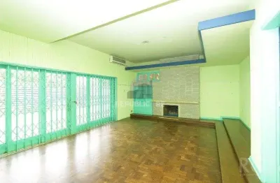 Casa residencial à venda no bairro rio branco com 5 dormitórios e 400 m² de área útil.