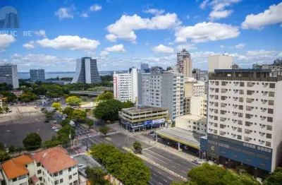 Flat à venda na cidade baixa com 27m² e 1 dormitório/quarto disponível.