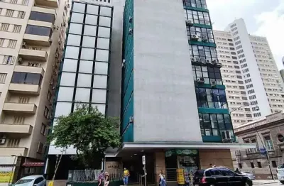 Escritório à venda no centro histórico com 36 m² de área útil disponível.