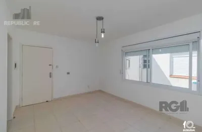 Apartamento à venda na cidade baixa com 82 m² e 3 dormitórios/quartos disponíveis