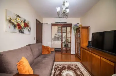 Casa residencial à venda no bairro partenon com 289 m² e 3 dormitórios/quartos.