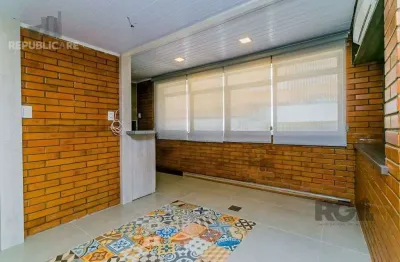 Cobertura à venda no centro histórico com 89 m² e 2 dormitórios/quartos disponíveis.