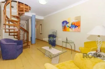 Cobertura à venda no bairro petrópolis com 131 m² e 4 dormitórios/quartos disponíveis.