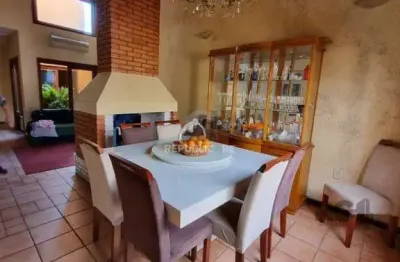 Casa residencial com 5 dormitórios/quartos à venda no bairro partenon - 228 m² úteis