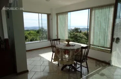 Casa residencial à venda no bairro teresópolis com 258 m² e 2 dormitórios/quartos.