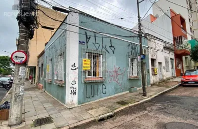 Casa residencial à venda no centro histórico com 64 m² e 2 dormitórios/quartos.