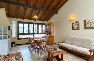 Casa residencial à venda no centro histórico com 337 m² e 2 dormitórios/quartos disponíveis.