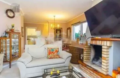 Casa em condomínio à venda no bairro menino deus com 4 dormitórios/quartos e 230 m².