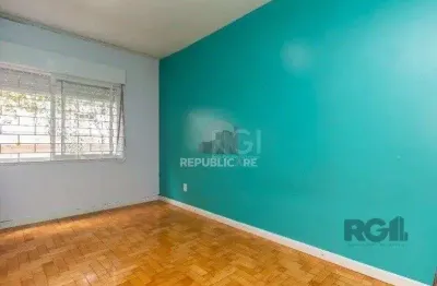 Apartamento à venda no bom fim com 4 dormitórios e 102 m² de área privativa.