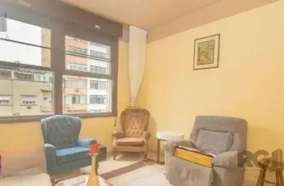 Apartamento à venda no centro histórico com 120 m² e 3 dormitórios/quartos disponíveis