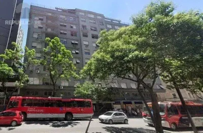 Apartamento à venda no centro histórico com 120 m² e 3 dormitórios/quartos disponíveis