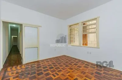 Apartamento à venda no bom fim com 3 dormitórios e 84 m² de área útil